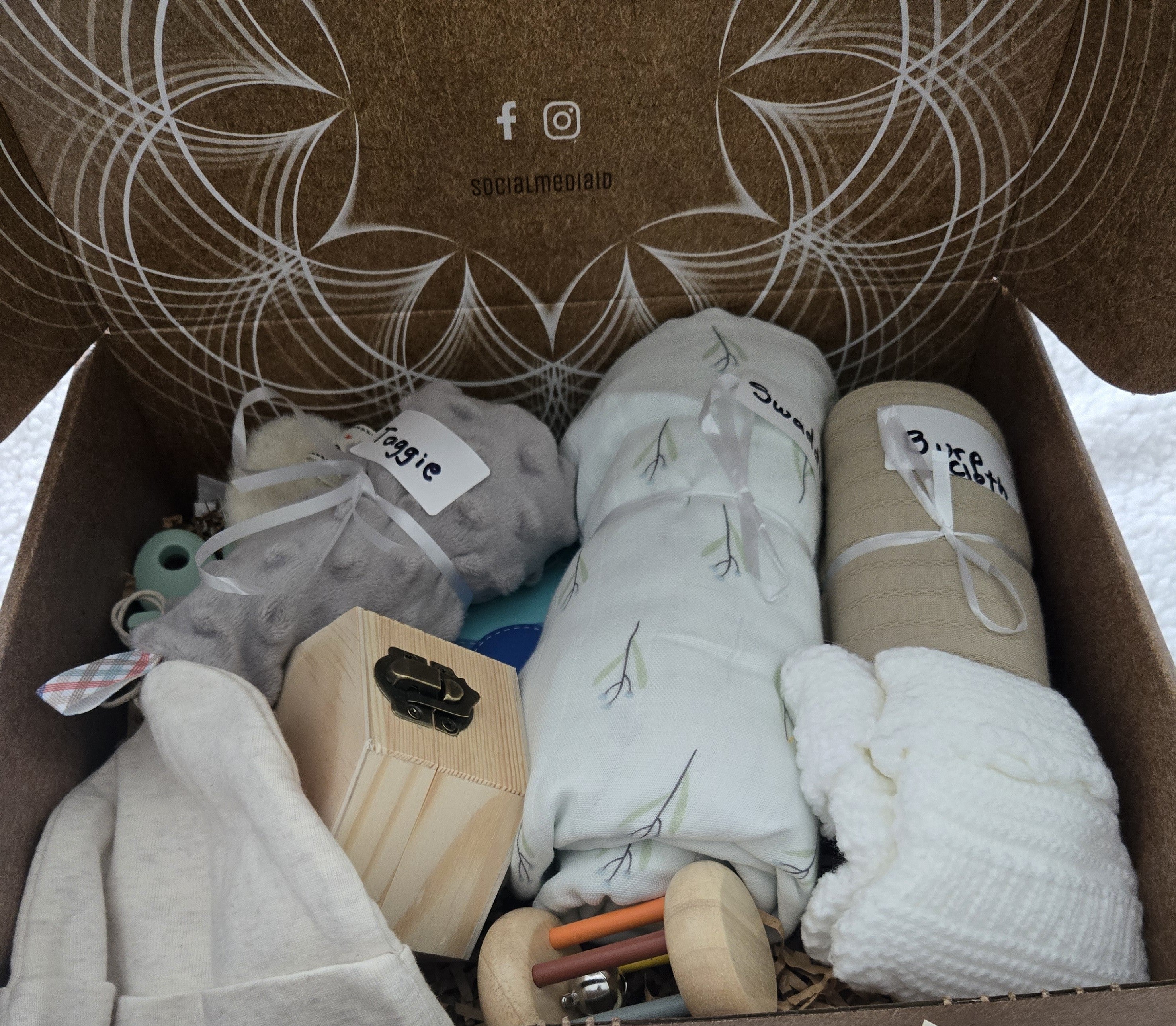 Signature Luxury Baby Box